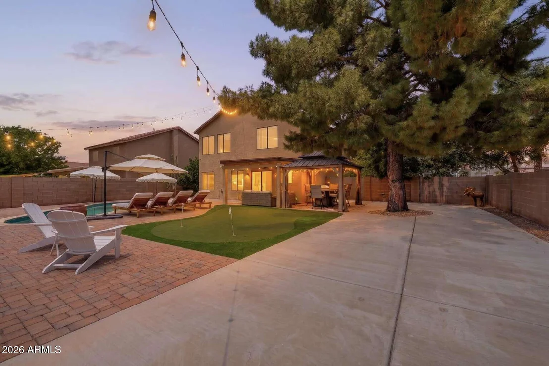 Photo of 1371 E JASPER Drive