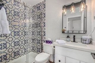 Photo of 115 W 10TH Street