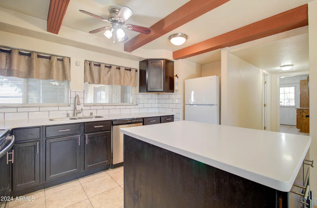 Photo of 295 E HUNTER Drive