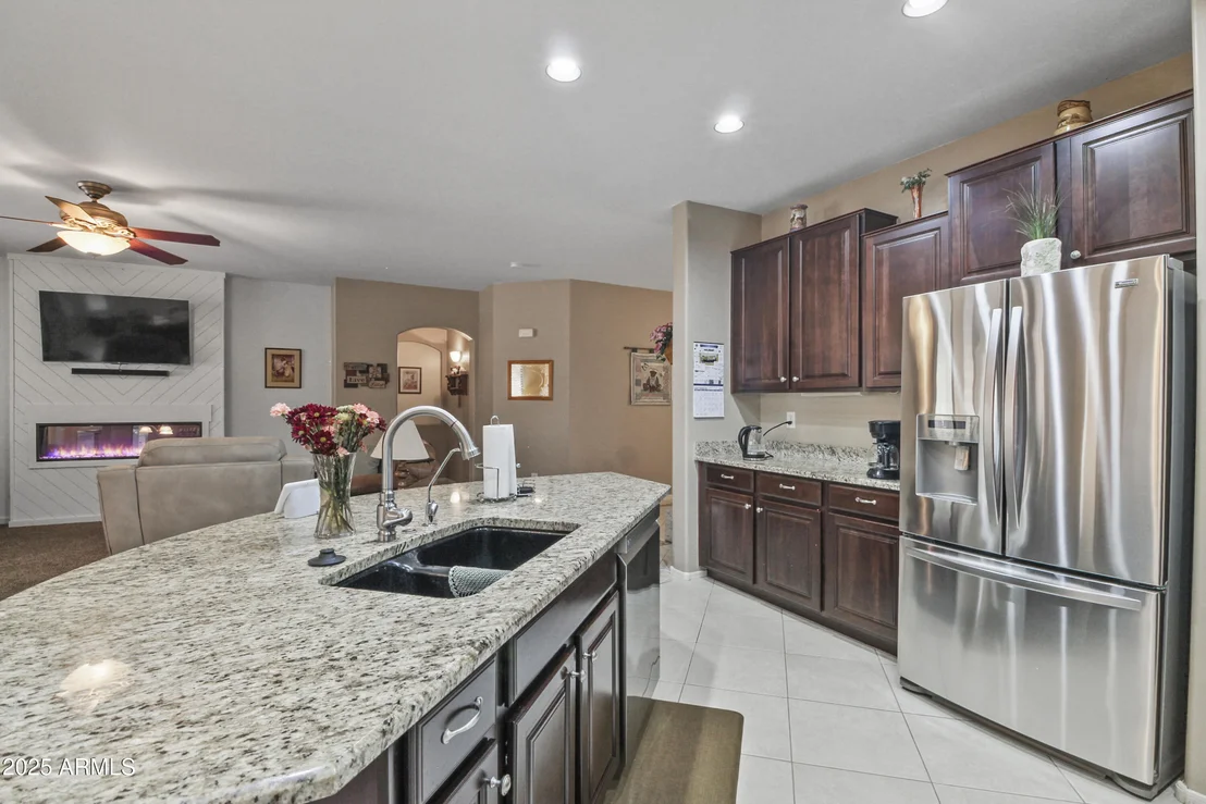 Photo of 43415 W LINDGREN Drive