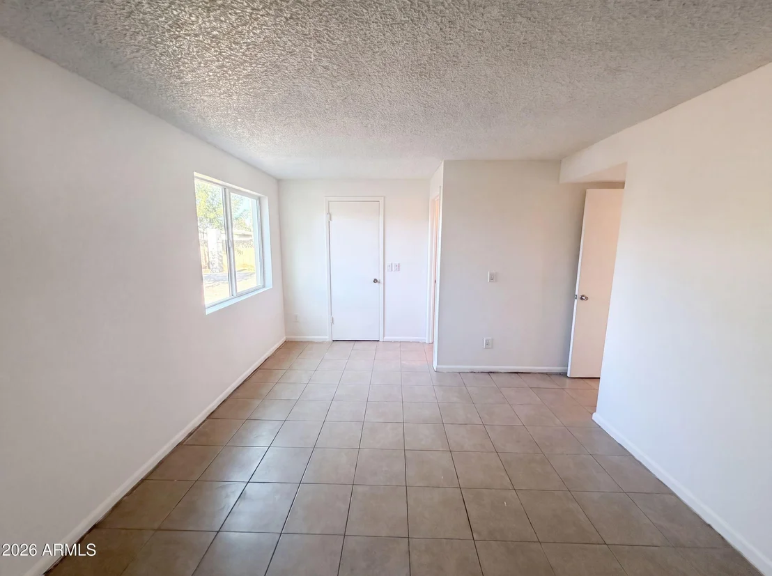 Photo of 5617 W HATCHER Road