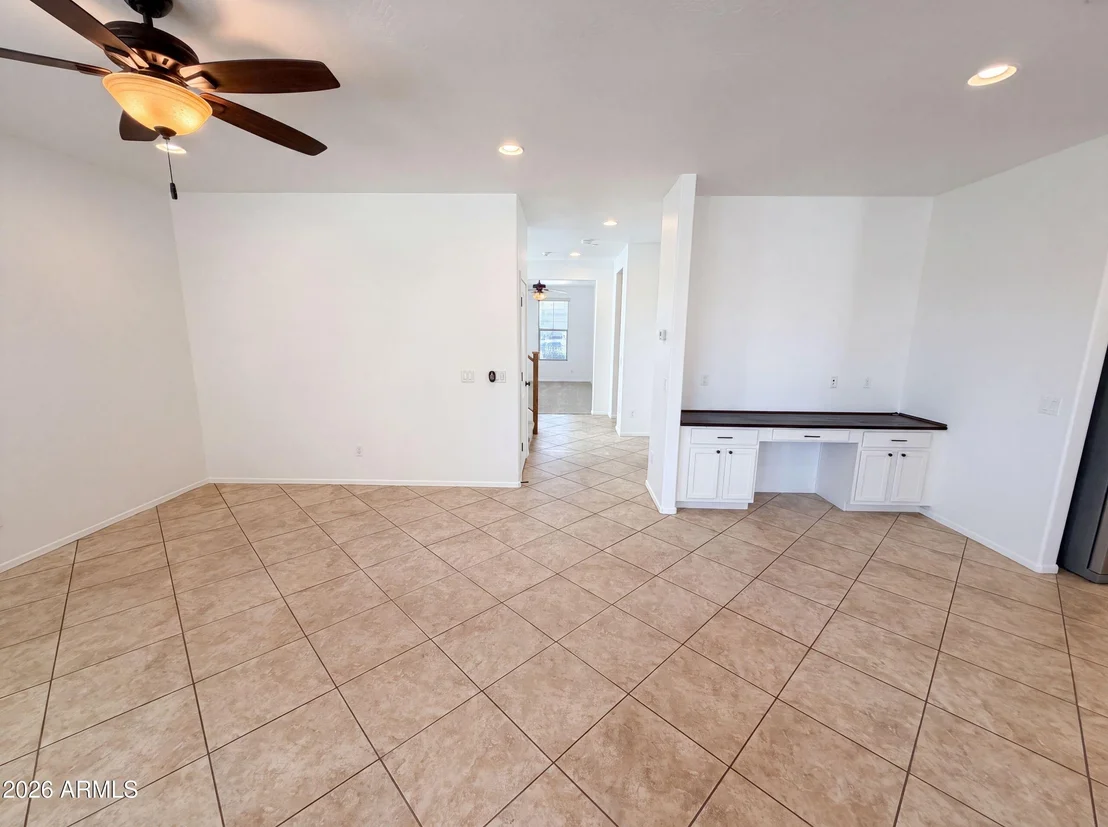 Photo of 21276 W BERKELEY Road