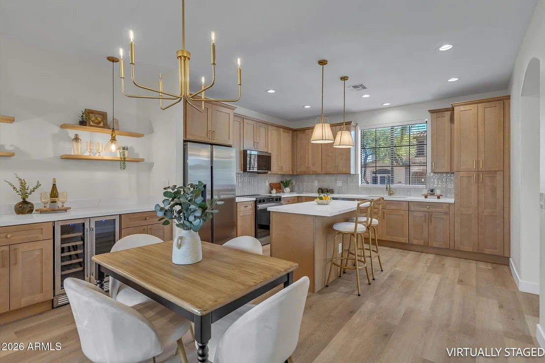 Photo of 2414 W JAKE Haven