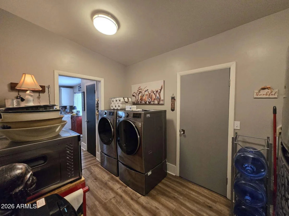 Photo of 501 W VISTA Street