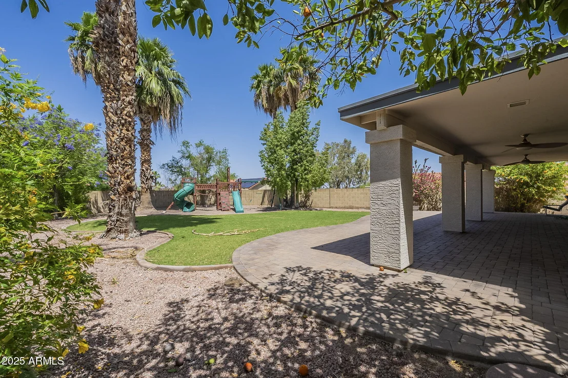 Photo of 15828 N 10TH Place