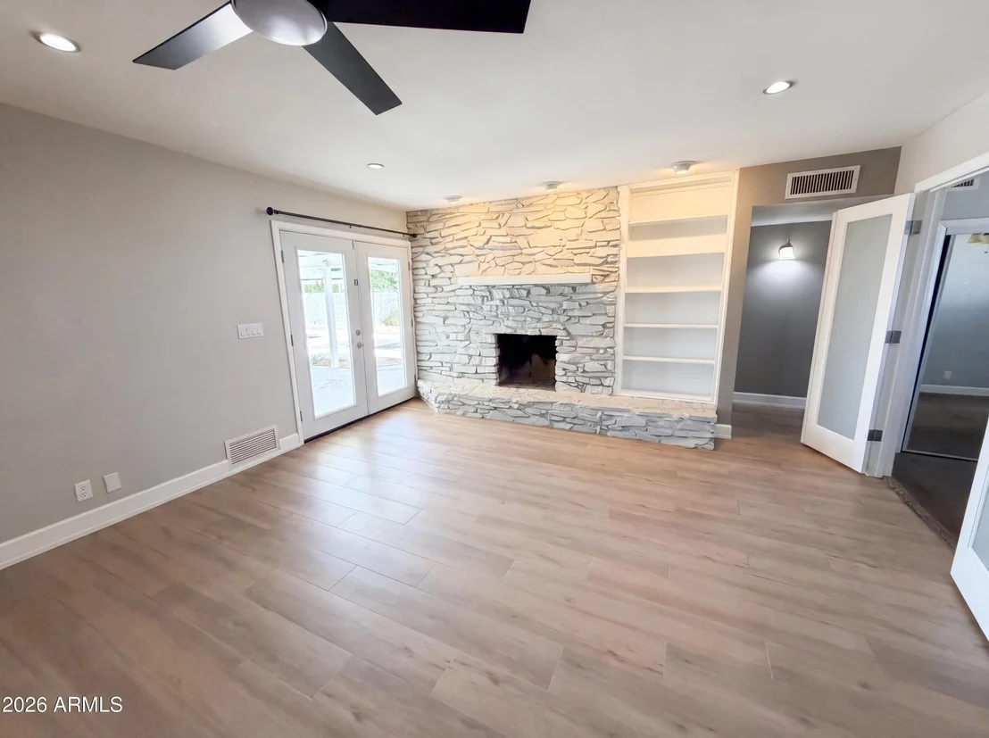 Photo of 830 N ALMOND Circle