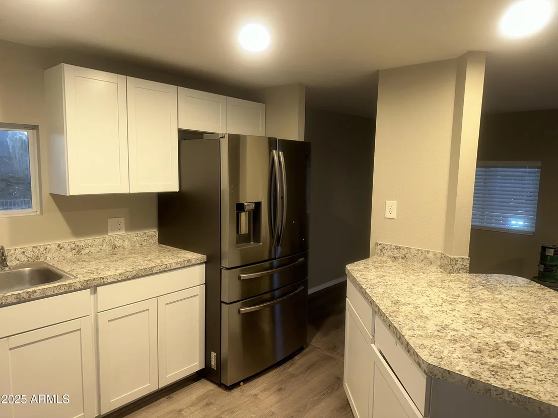 Photo of 76 W SUNSET Drive