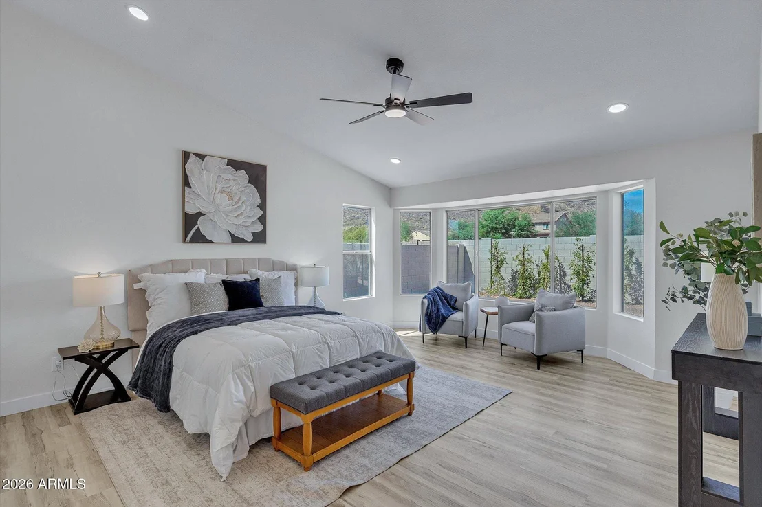 Photo of 5538 W FALLEN LEAF Lane