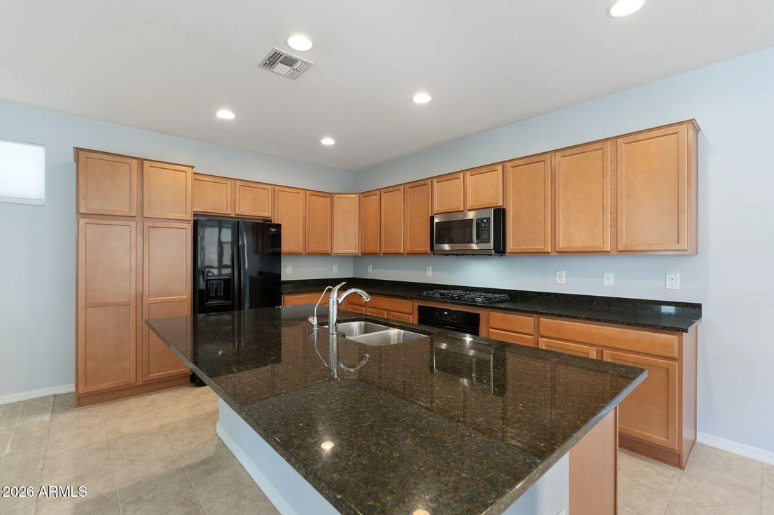 Photo of 3801 E ROBERT Street