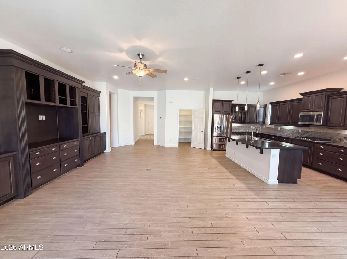 Photo of 7420 W CRABAPPLE Drive