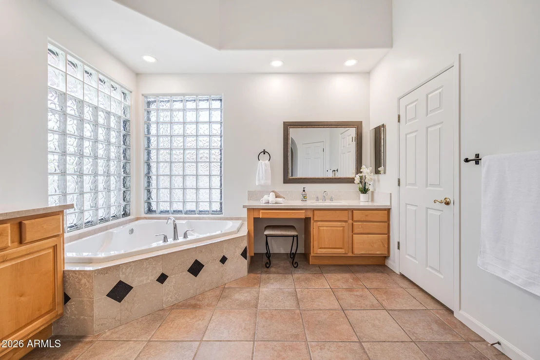 Photo of 2687 E ARROWHEAD Trail