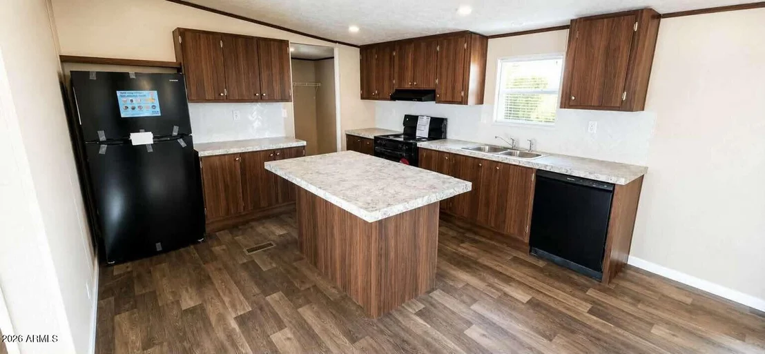 Photo of 5204 LEE Road