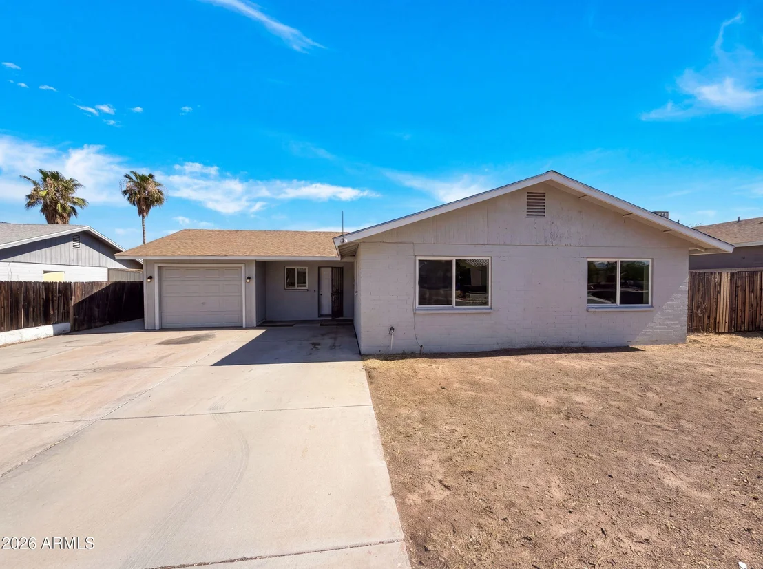 Photo of 5908 W CALAVAR Road
