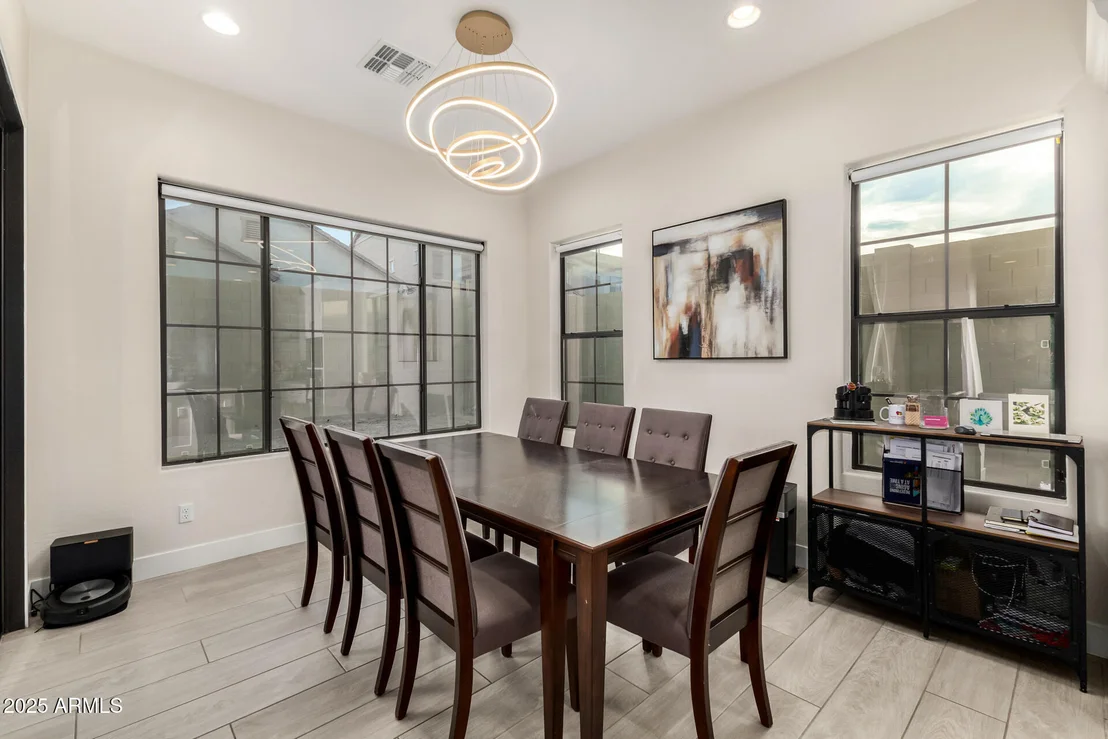 Photo of 737 E NIGHTHAWK Way