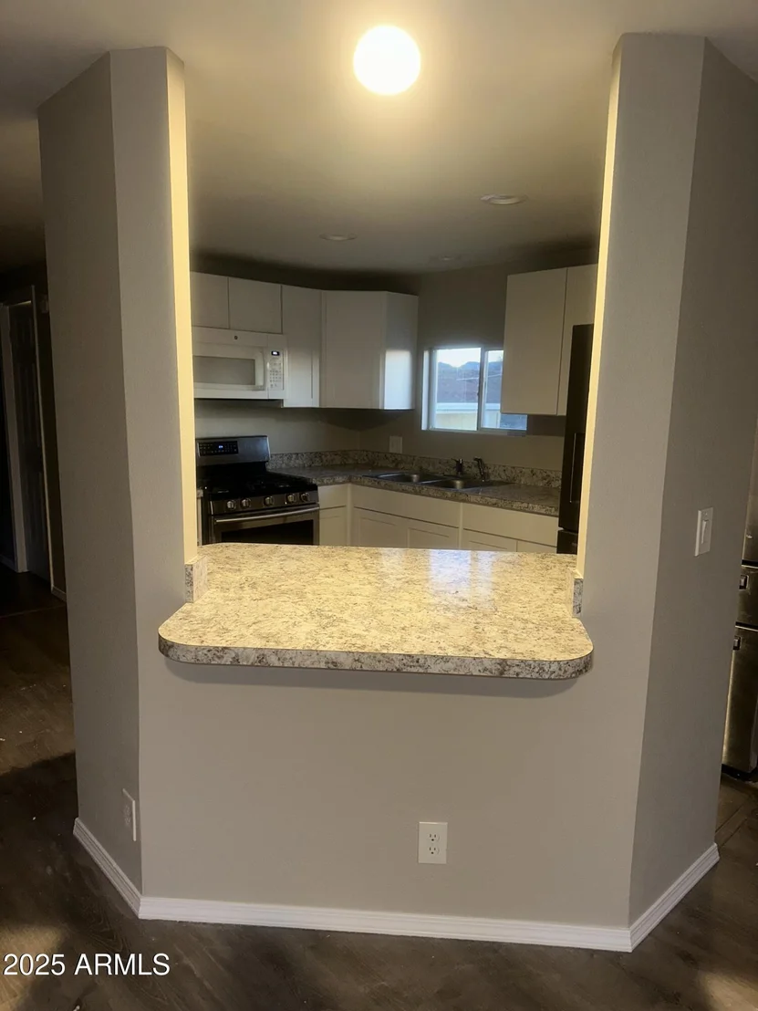 Photo of 76 W SUNSET Drive