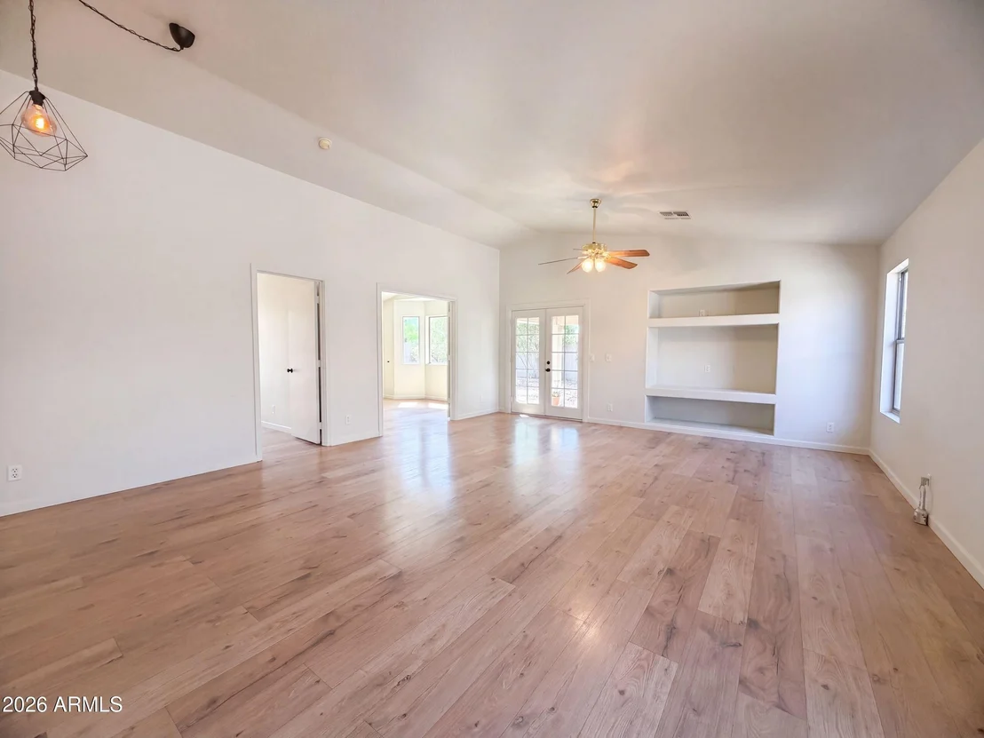 Photo of 2756 S COMPTON --