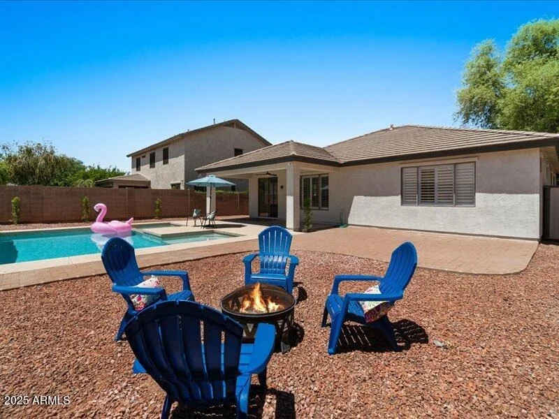 Photo of 271 W ROADRUNNER Drive
