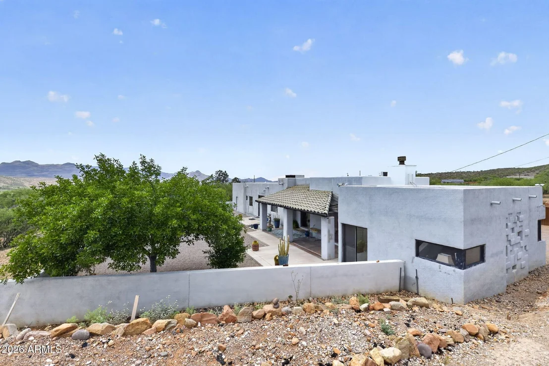 Photo of 277 Circulo Silva --