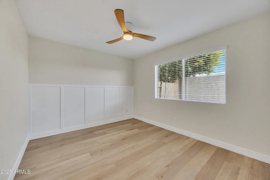 Photo of 18633 N 4TH Avenue