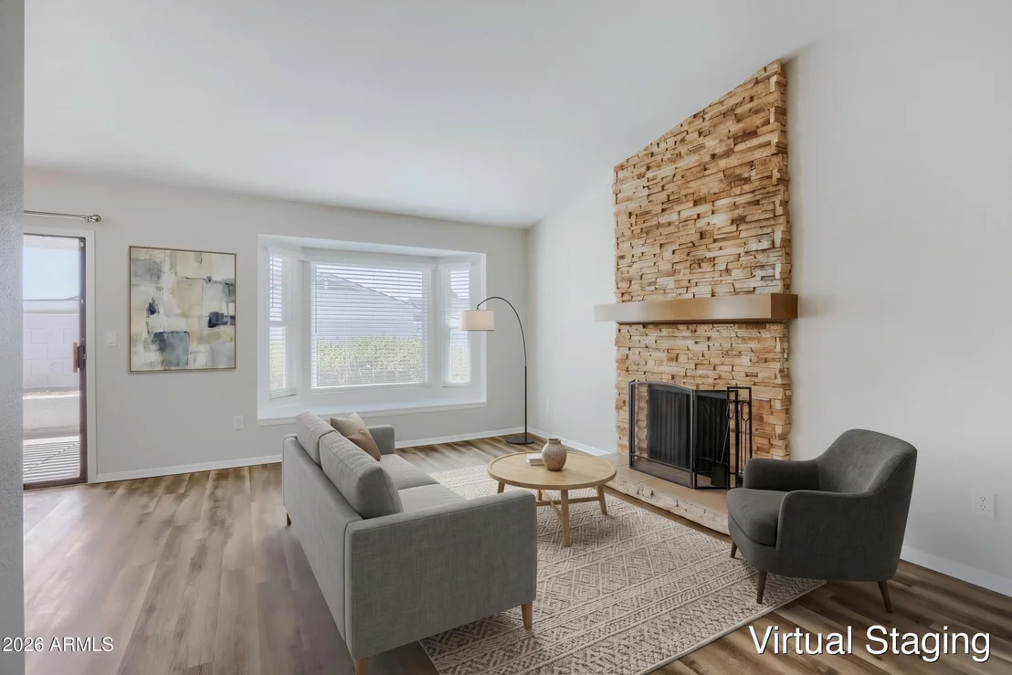 Photo of 415 W GRANDVIEW Road