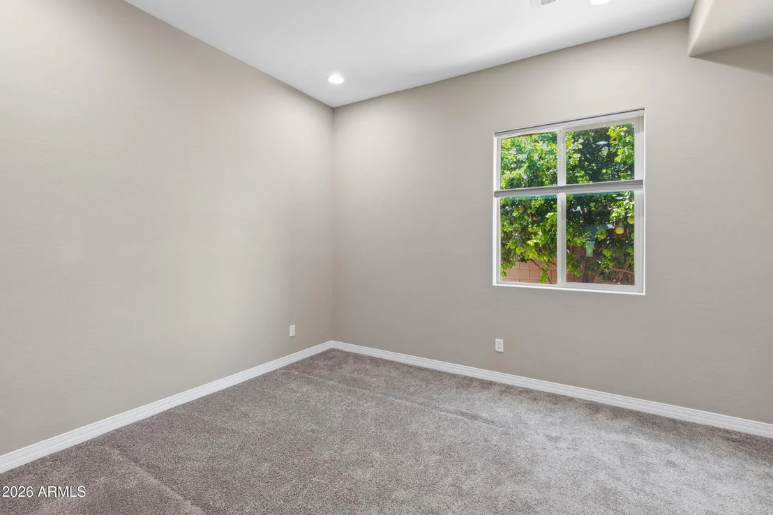 Photo of 3325 E Coconino Drive