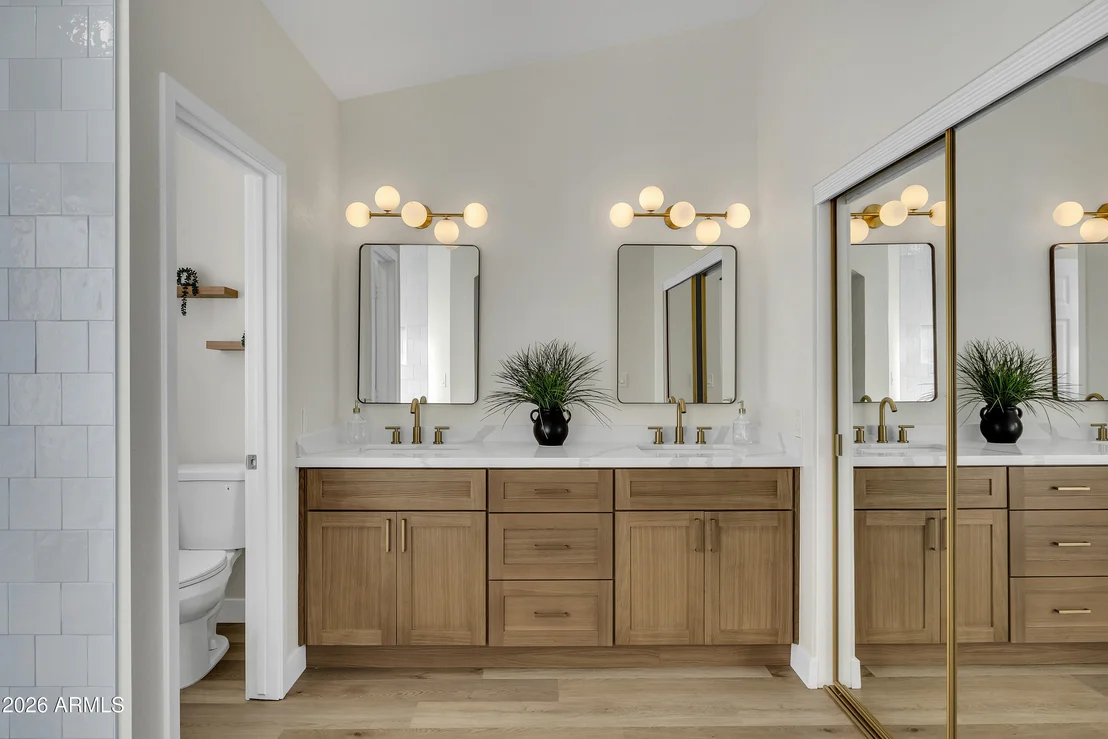 Photo of 7395 W UTOPIA Road