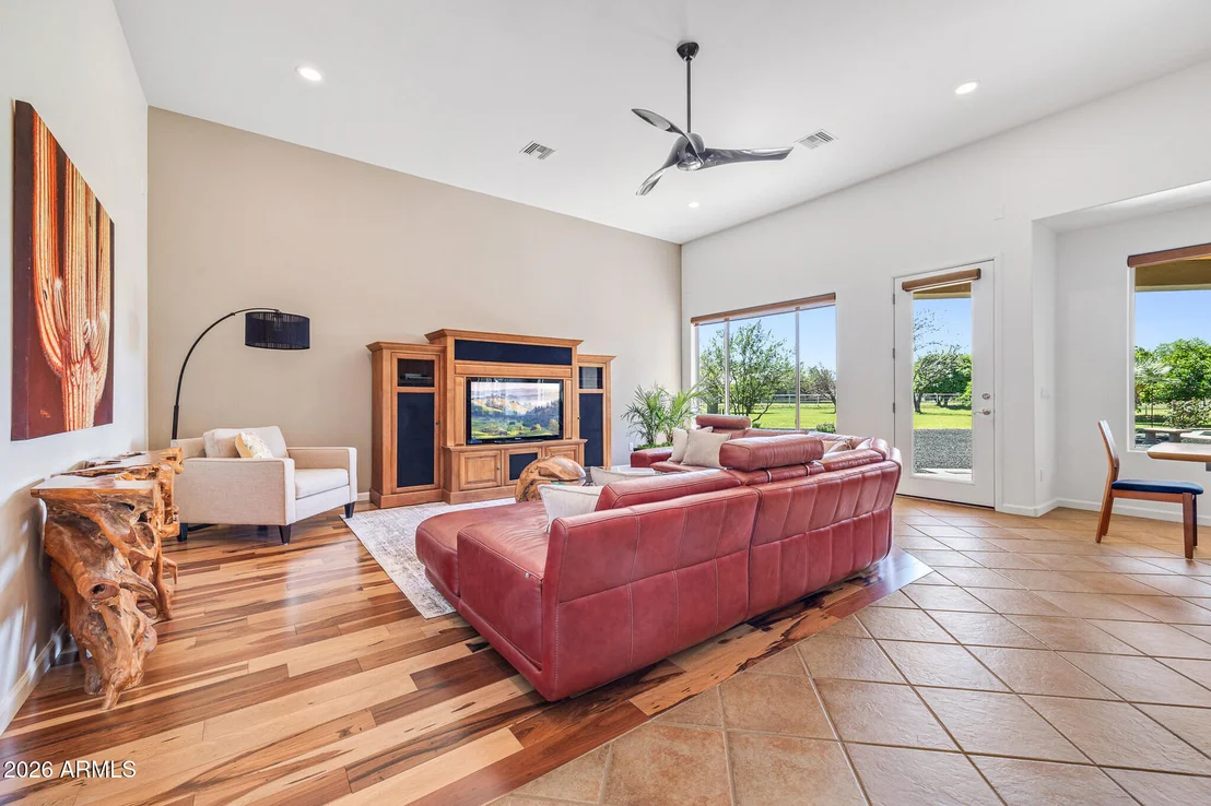 Photo of 2687 E ARROWHEAD Trail