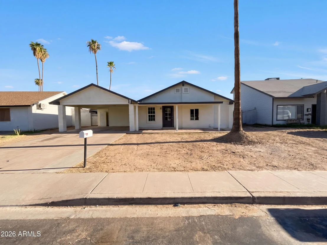 Photo of 4253 E VINEYARD Road
