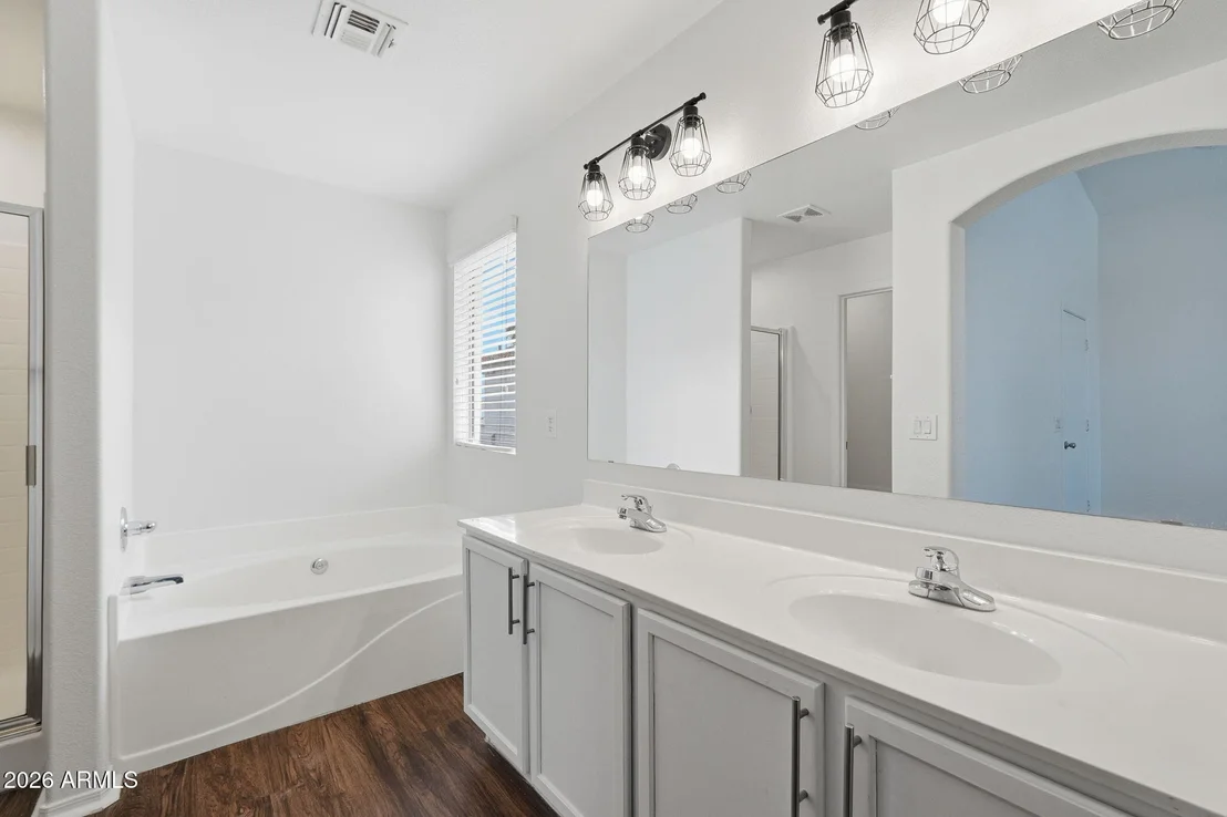 Photo of 16218 W DAVIS Road