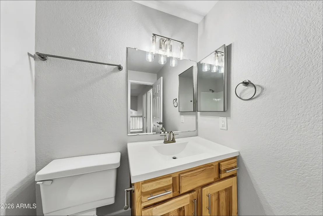 Photo of 1035 N SETON --