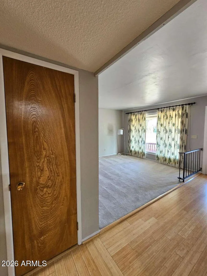 Photo of 821 N SPUR Circle