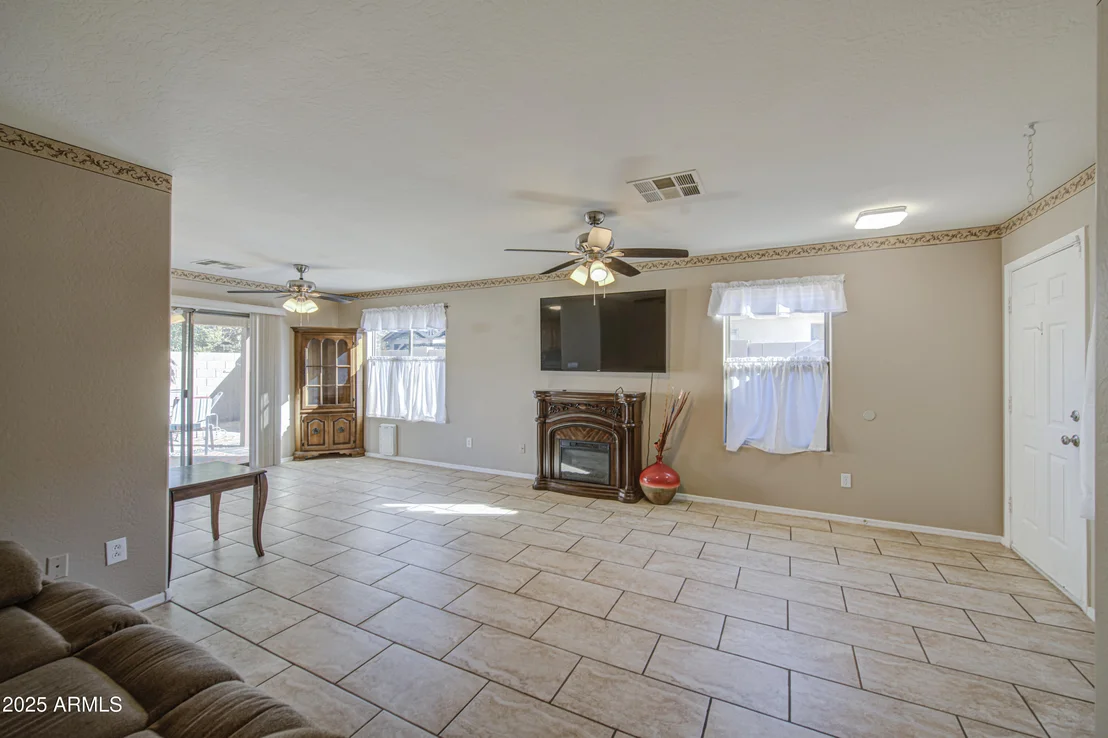 Photo of 6872 E PINE Way