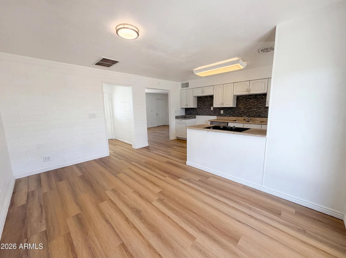 Photo of 1457 W 7TH Avenue