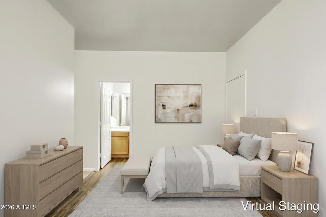 Photo of 5211 W Warner St Street