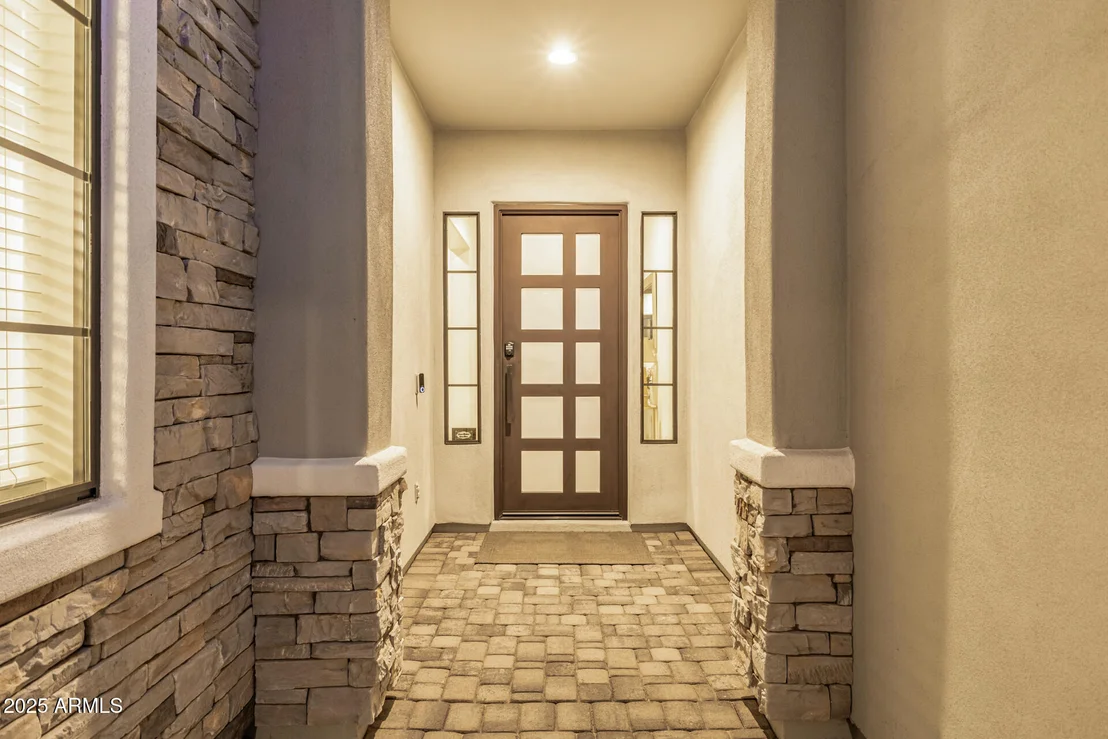 Photo of 737 E NIGHTHAWK Way