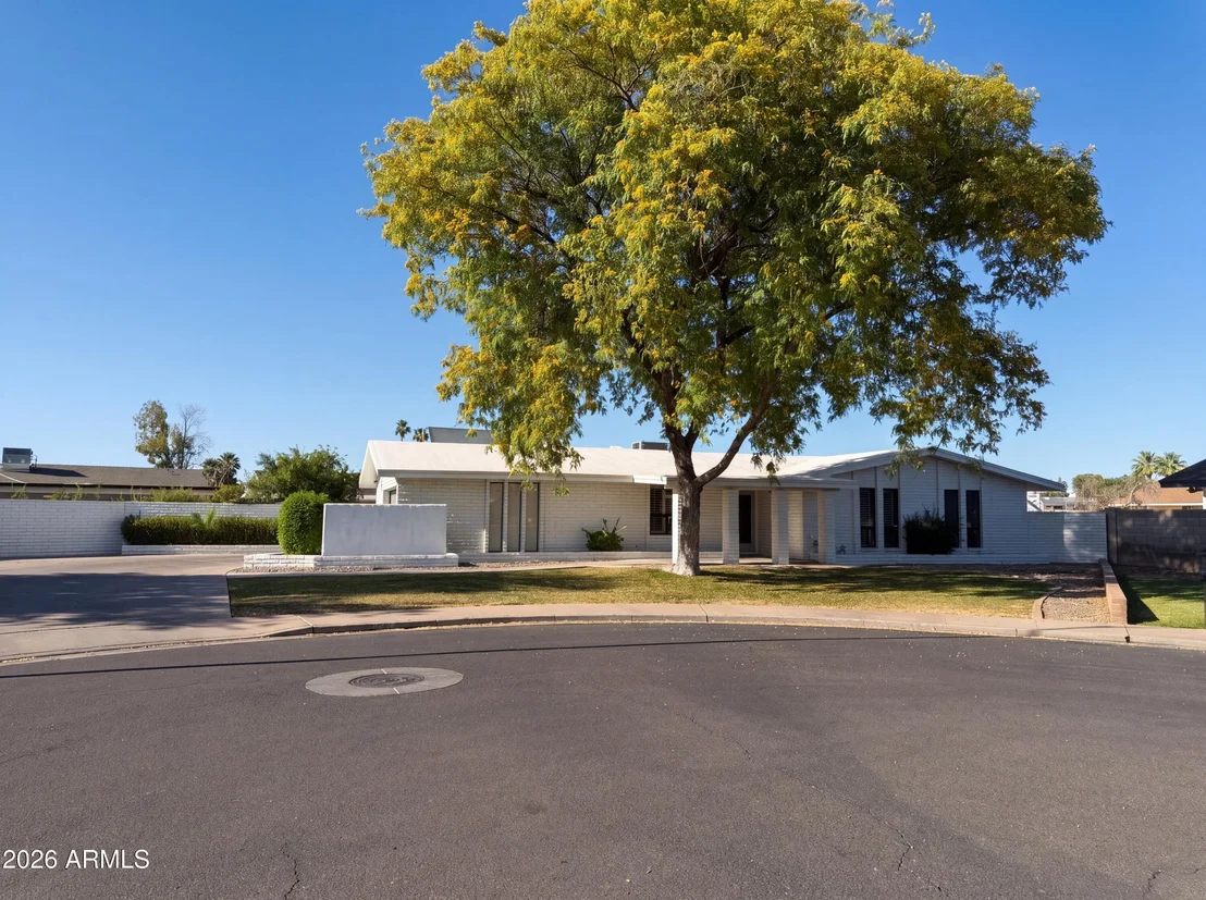 Photo of 830 N ALMOND Circle