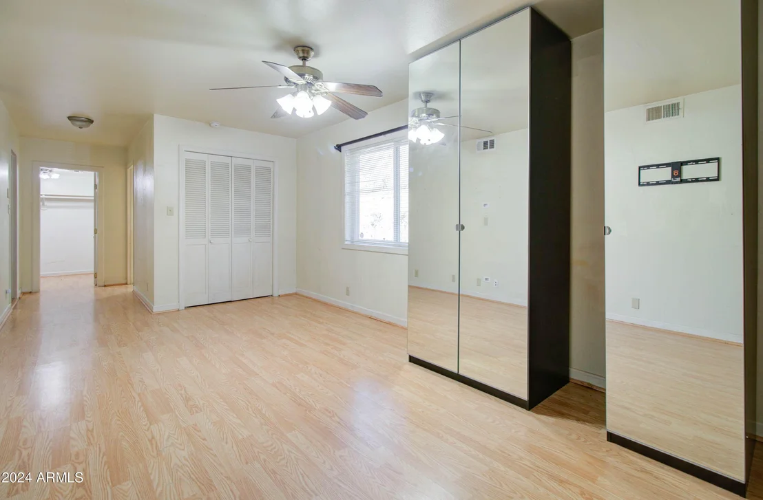 Photo of 295 E HUNTER Drive