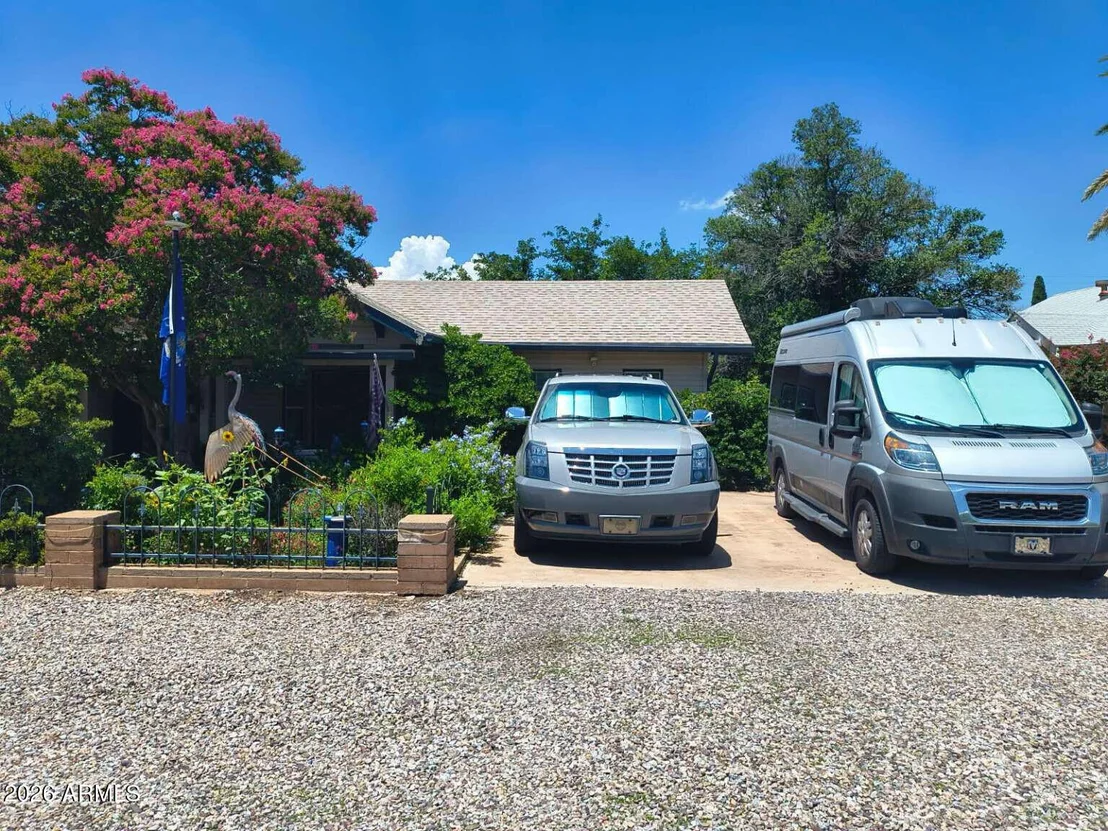 Photo of 501 W VISTA Street