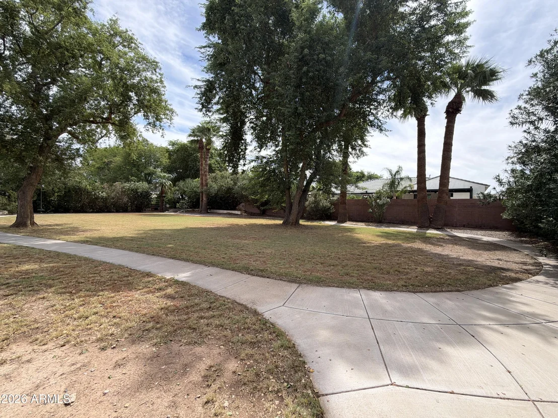 Photo of 2599 E ARROWHEAD Trail