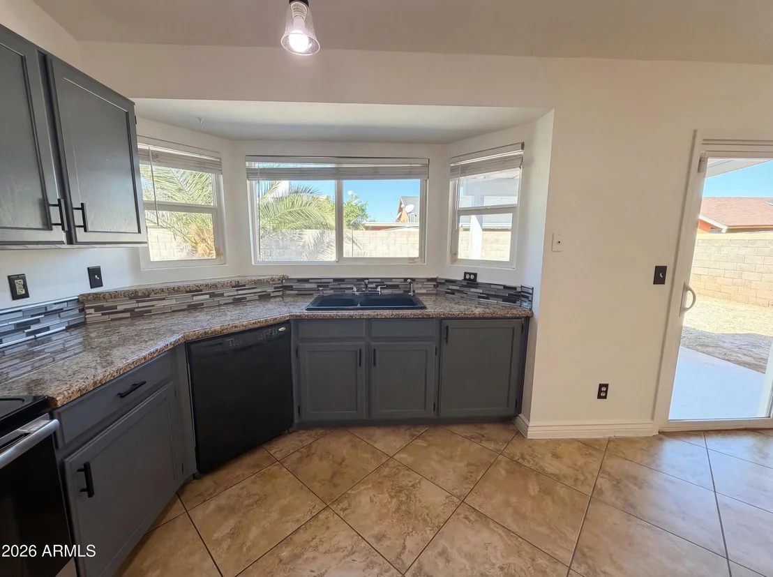 Photo of 1802 N 89TH Avenue