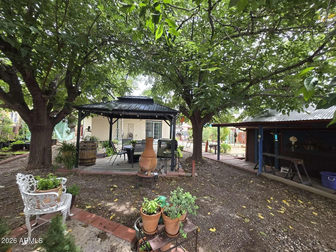 Photo of 501 W VISTA Street