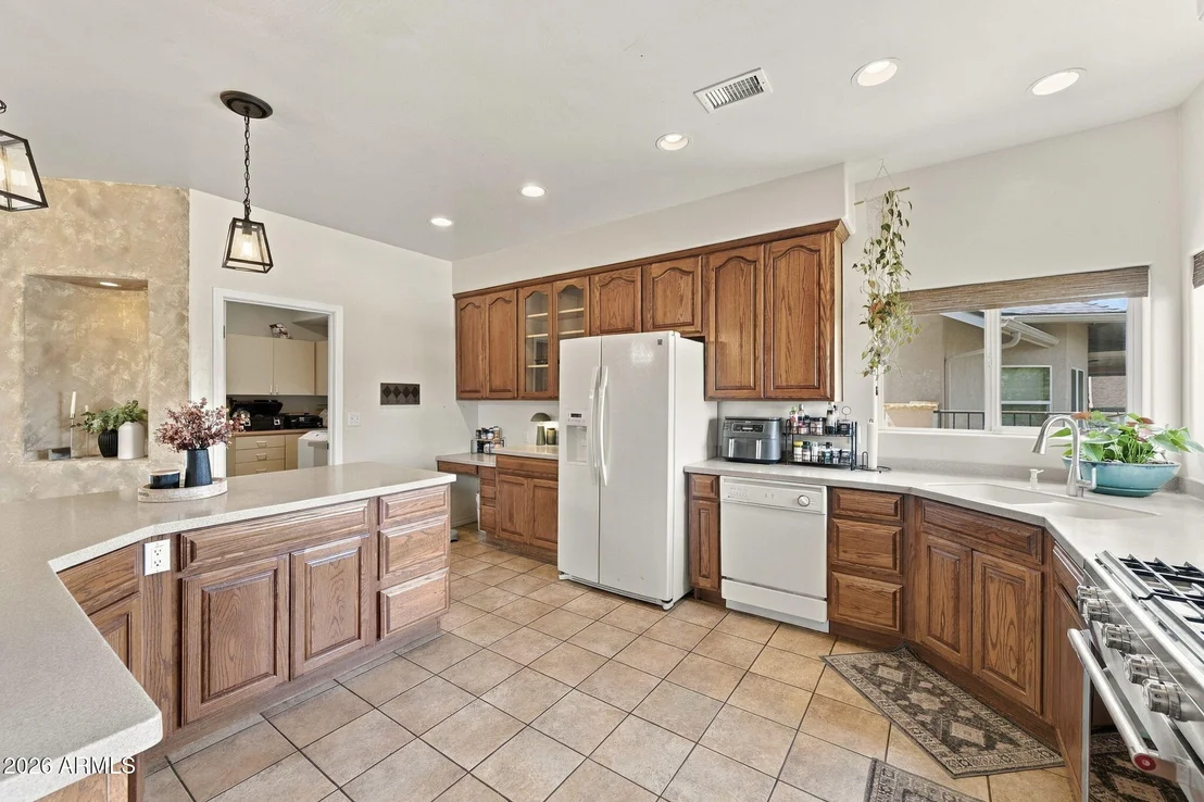 Photo of 2893 BROOKS RANGE --