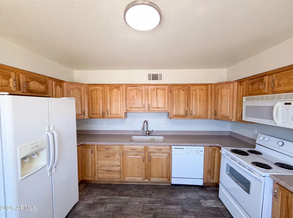 Photo of 5908 W CALAVAR Road