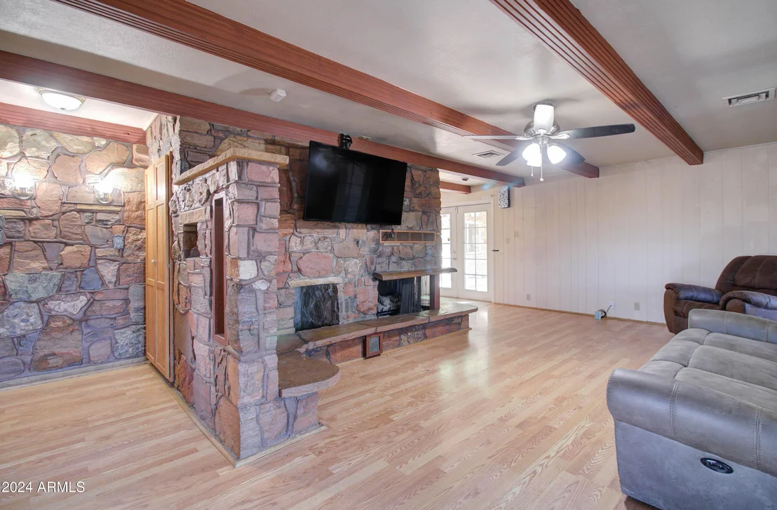 Photo of 295 E HUNTER Drive