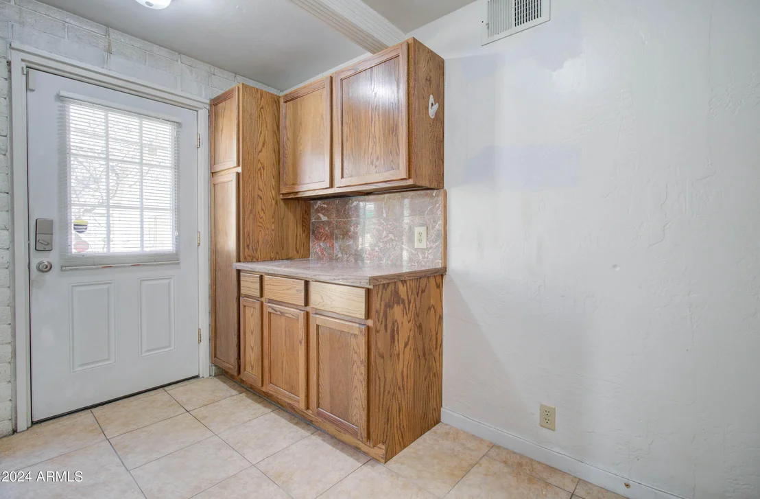 Photo of 295 E HUNTER Drive