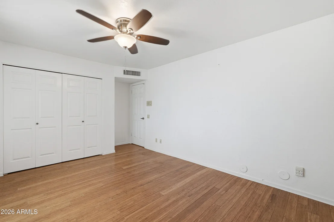 Photo of 1204 E COMMODORE Place