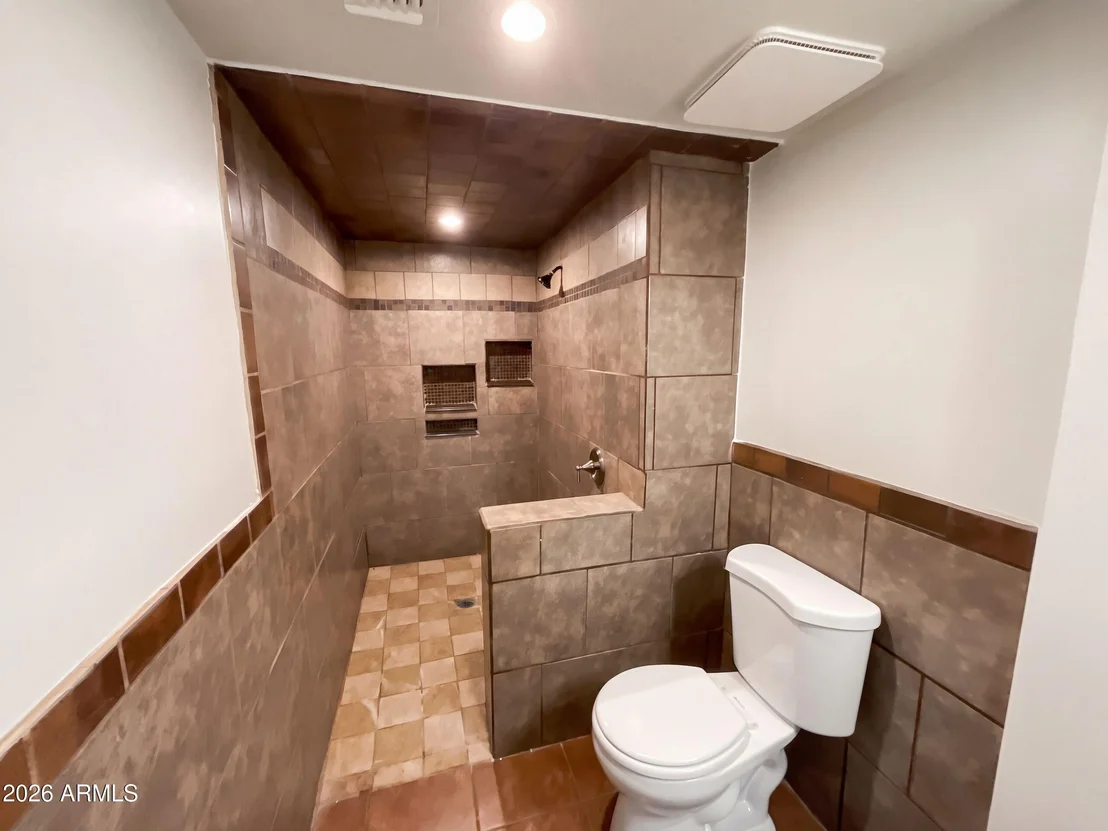 Photo of 4253 E VINEYARD Road