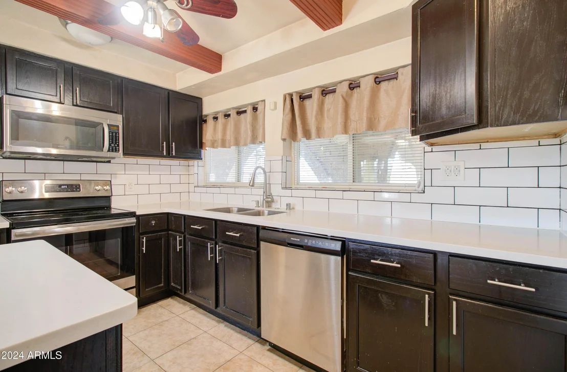 Photo of 295 E HUNTER Drive