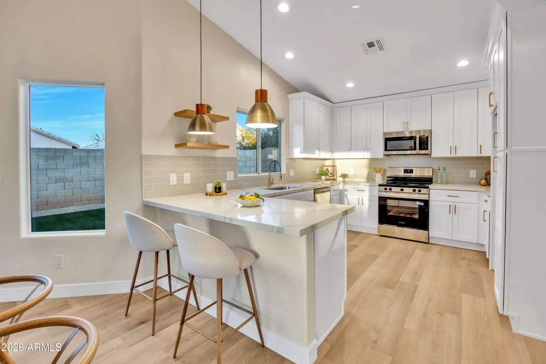 Photo of 7846 W SOLANO Drive