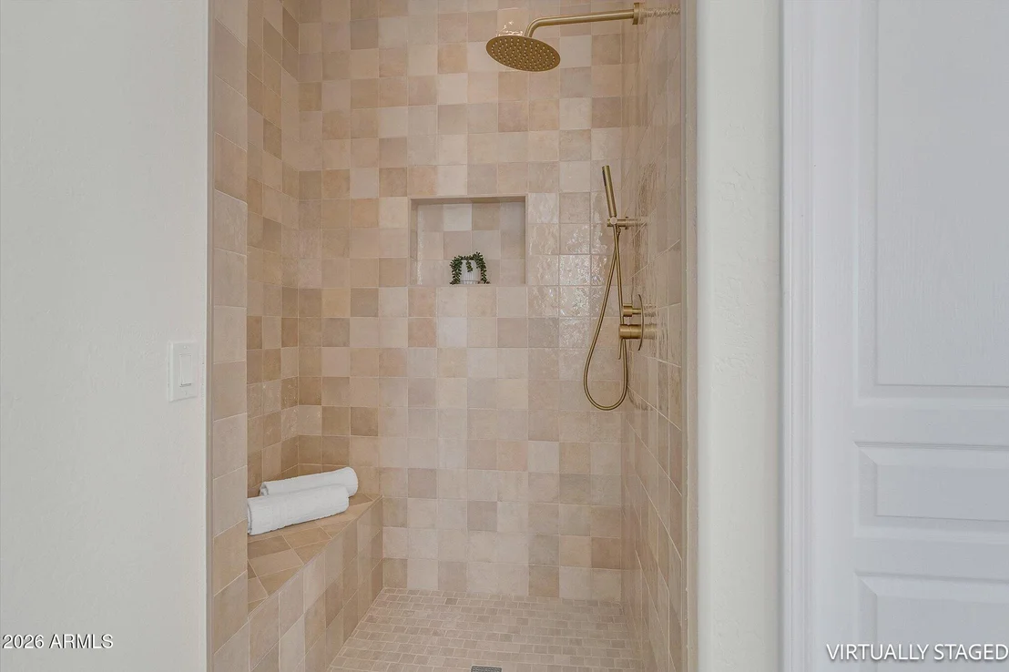 Photo of 2414 W JAKE Haven